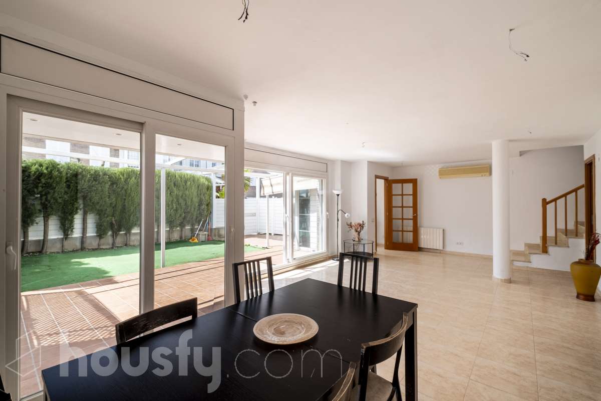 Casa en venta en Carrer Castella,  Sant Quirze del Vallès-1