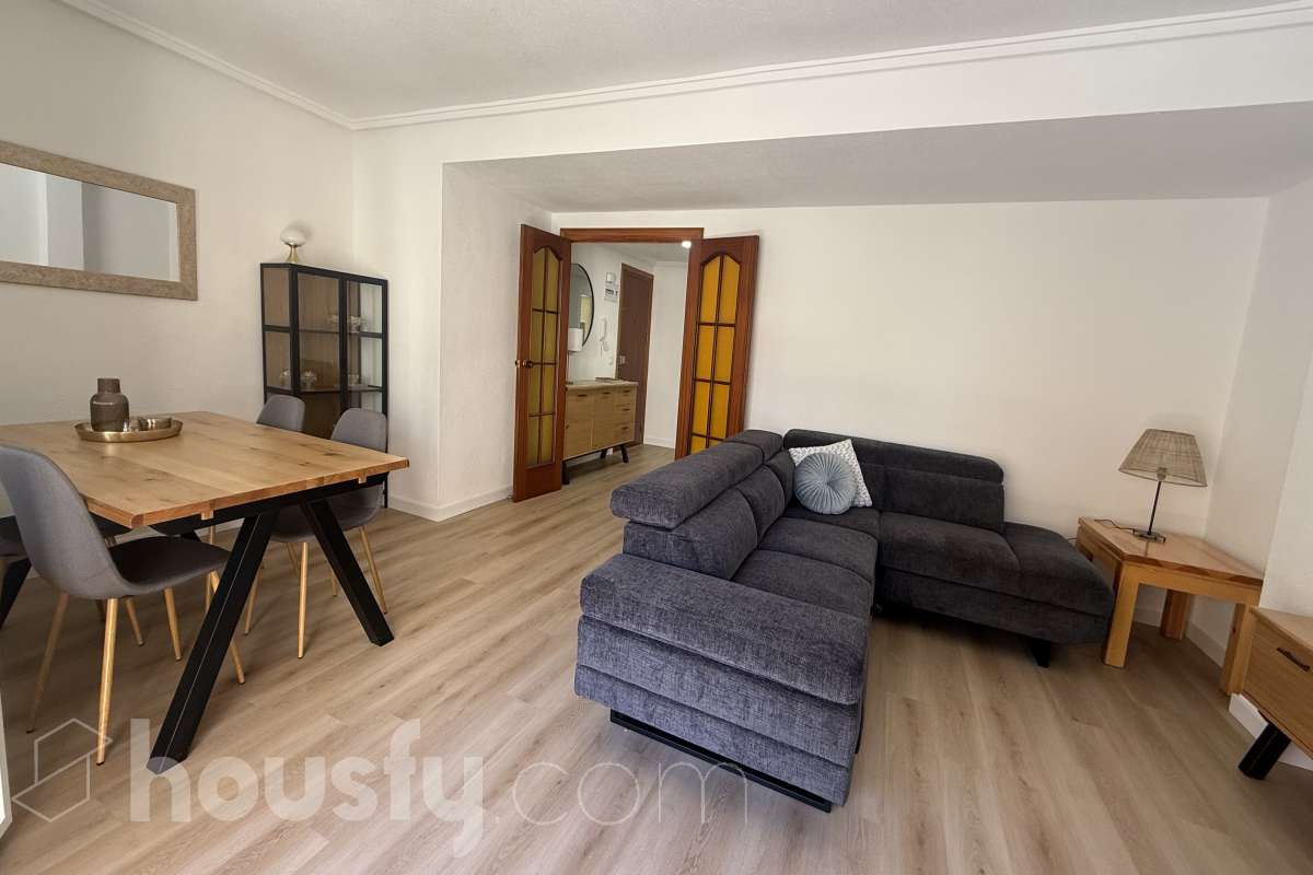 Piso en alquiler en Calle Caballero de Rodas, Playa del Cura, Torrevieja-0