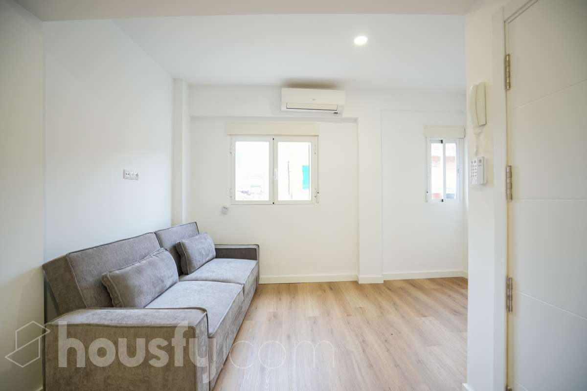 Piso en venta en Cl. Antonio, Tetuán, Madrid-1