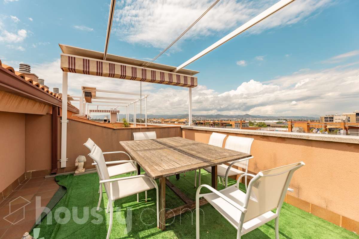 Dúplex en venta en Avinguda de la Verge de Montserrat,  El Prat de Llobregat-0