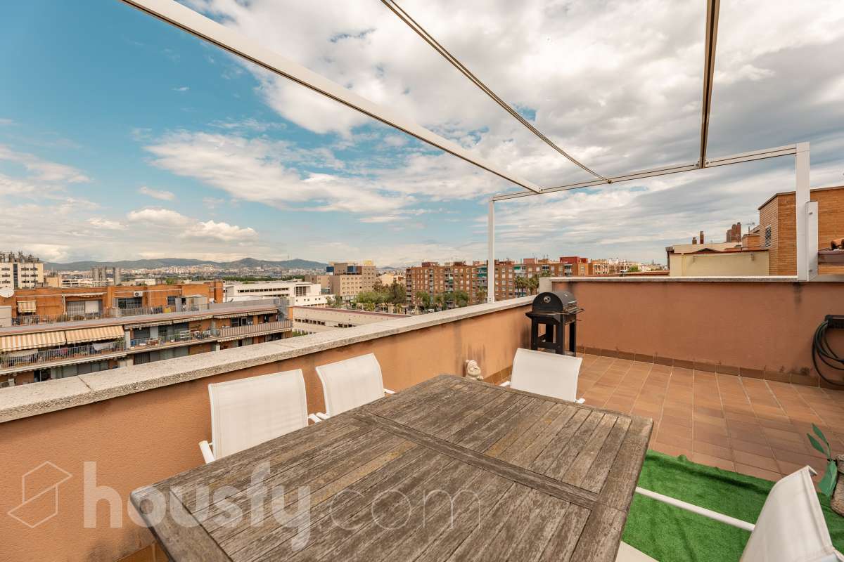 Dúplex en venta en Avinguda de la Verge de Montserrat,  El Prat de Llobregat-0