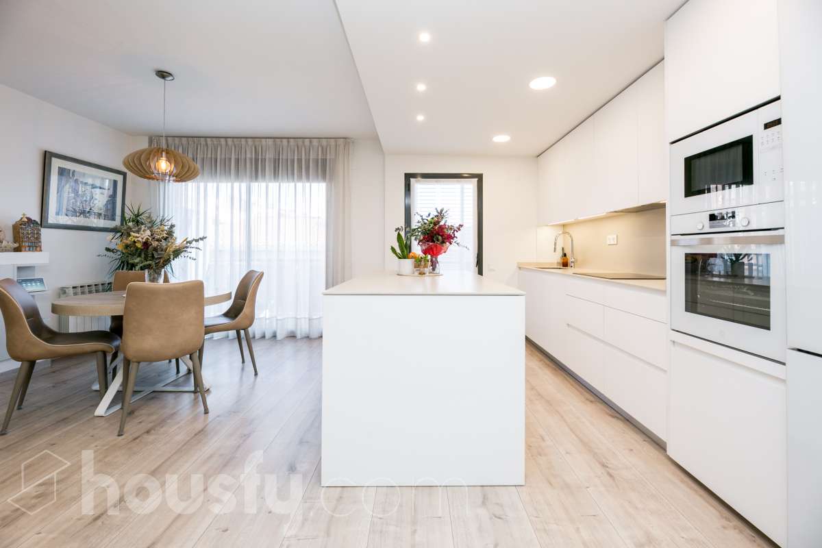 Ático en venta en Carrer Bon Viatge,  Sant Joan Despí-1