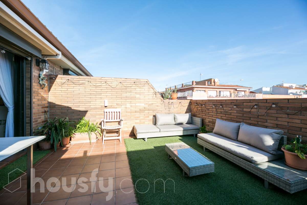 Ático en venta en Carrer Bon Viatge,  Sant Joan Despí-1