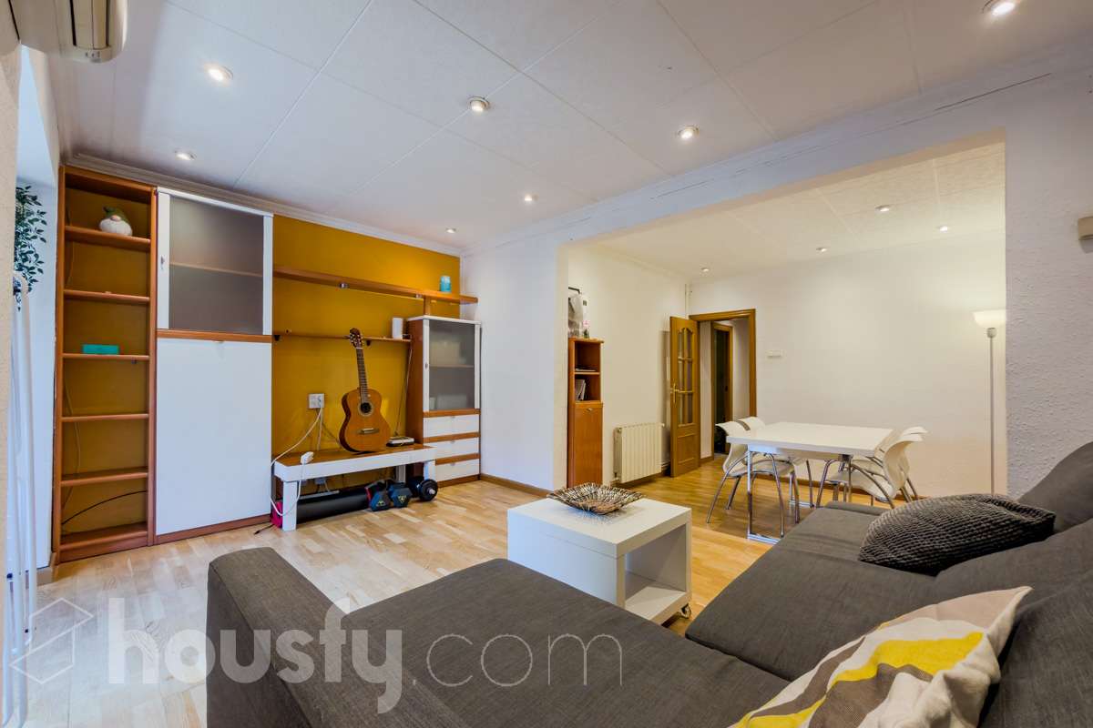 Piso en venta en Carrer de Bolívia, Sant Martí, Barcelona-1