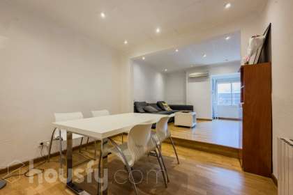 Piso en venta en Carrer de Bolívia, El Parc i la Llacuna del Poblenou, Barcelona-0