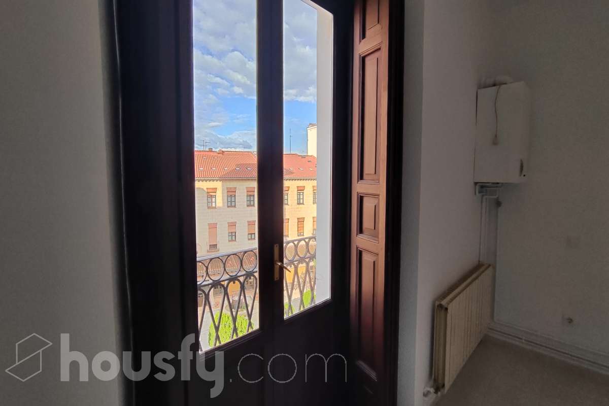 Piso en alquiler en Calle del Desengaño, Centro, Madrid-1