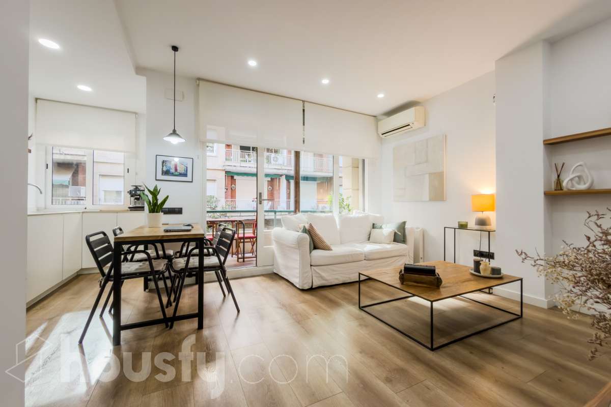 Piso en venta en Carrer De Descartes, Sarrià-Sant Gervasi, Barcelona-0