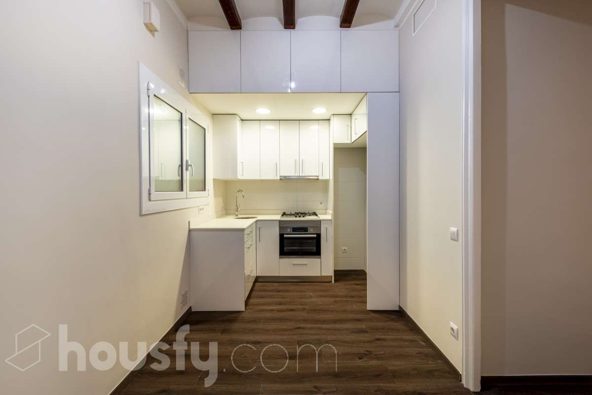 Piso en venta en CL VILLARROEL, Eixample, Barcelona-1