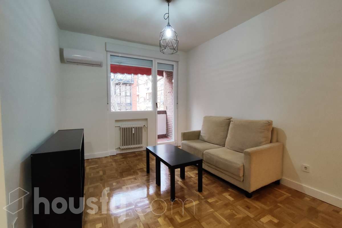 Piso en alquiler en Calle del Aviador Zorita, Tetuán, Madrid-1