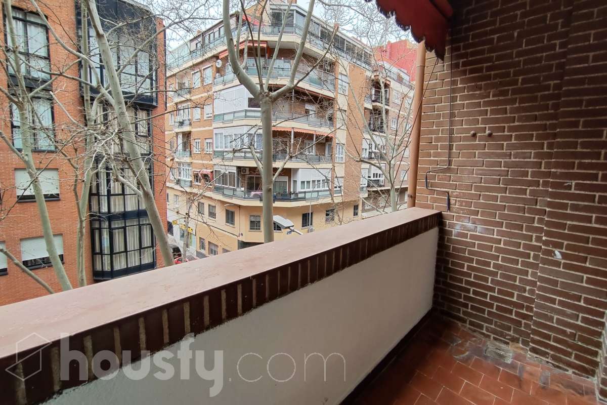 Piso en alquiler en Calle del Aviador Zorita, Tetuán, Madrid-4
