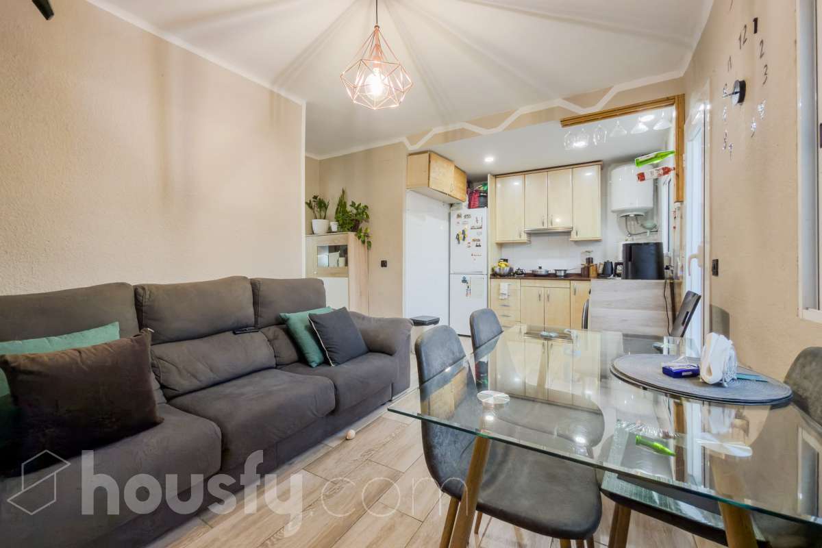 Piso en venta en CL FONT DE CANYELLES, Nou Barris, Barcelona-4