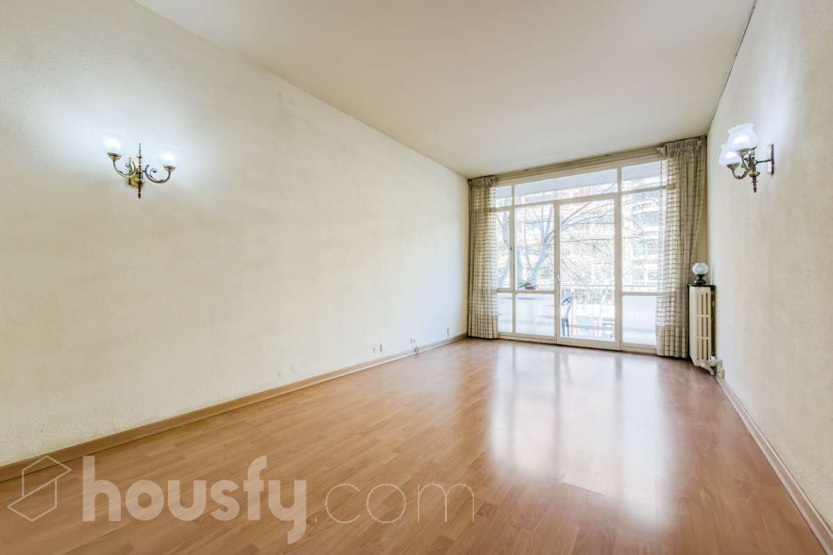 Piso en venta en Avinguda del Paral·lel, Sants-Montjuïc, Barcelona-1