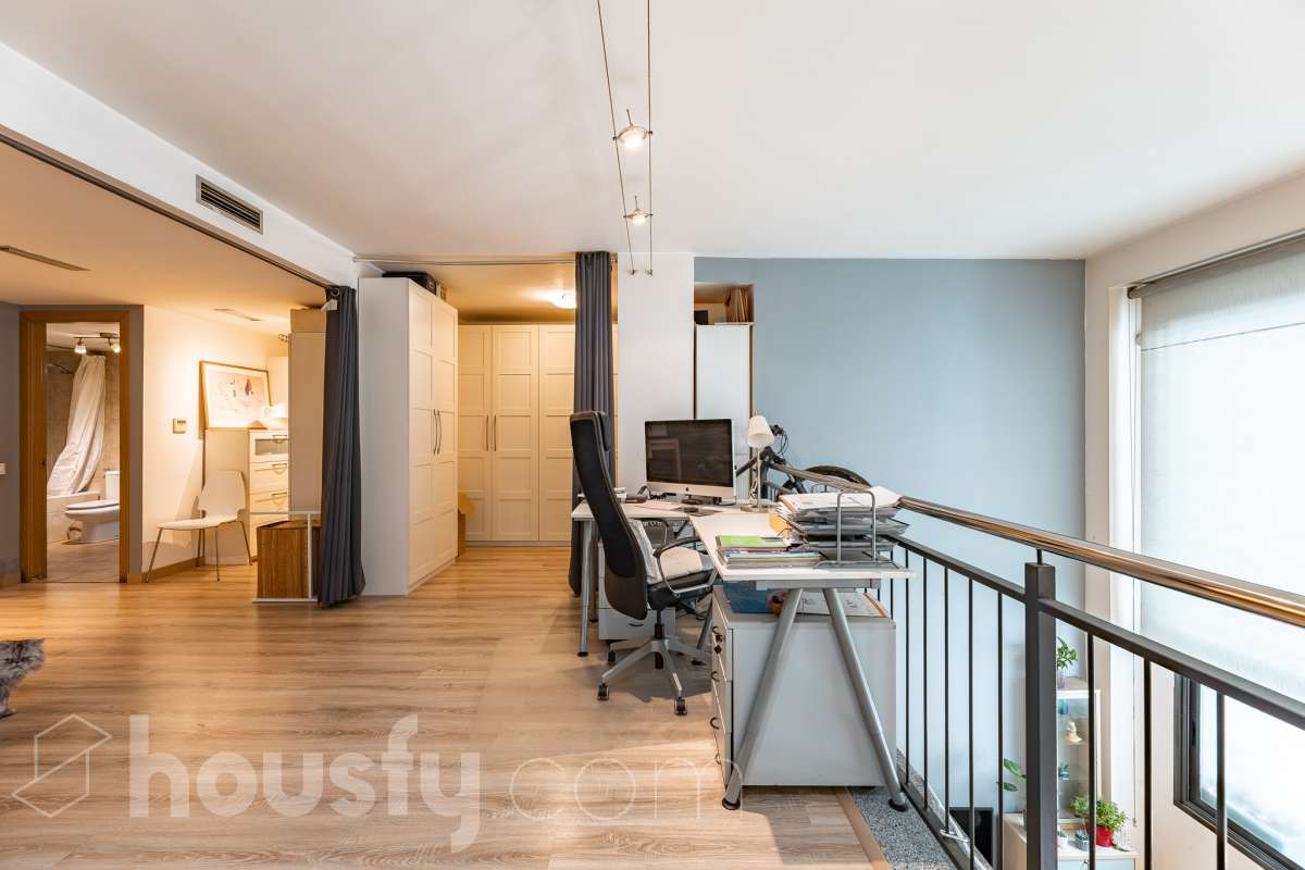 Piso en venta en Carrer de Castelao,  L'Hospitalet de Llobregat-1