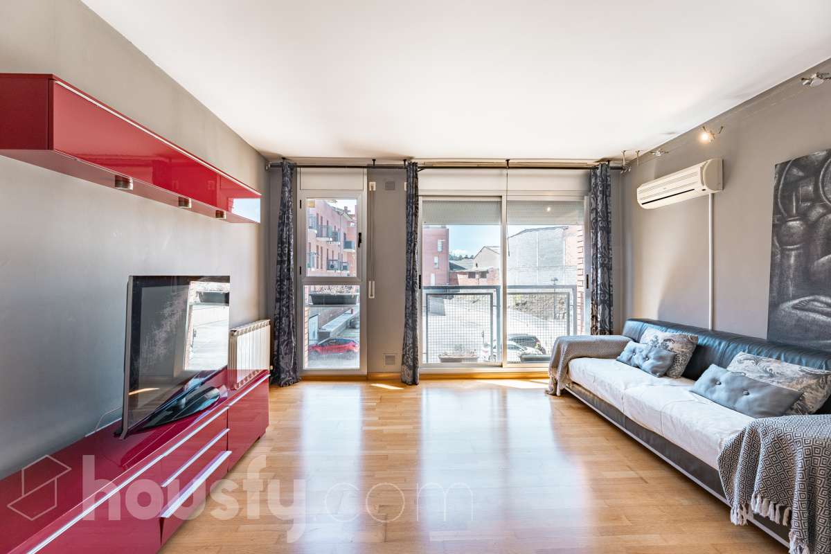 Piso en venta en CL Pirineo,  Sant Vicenç de Castellet-2