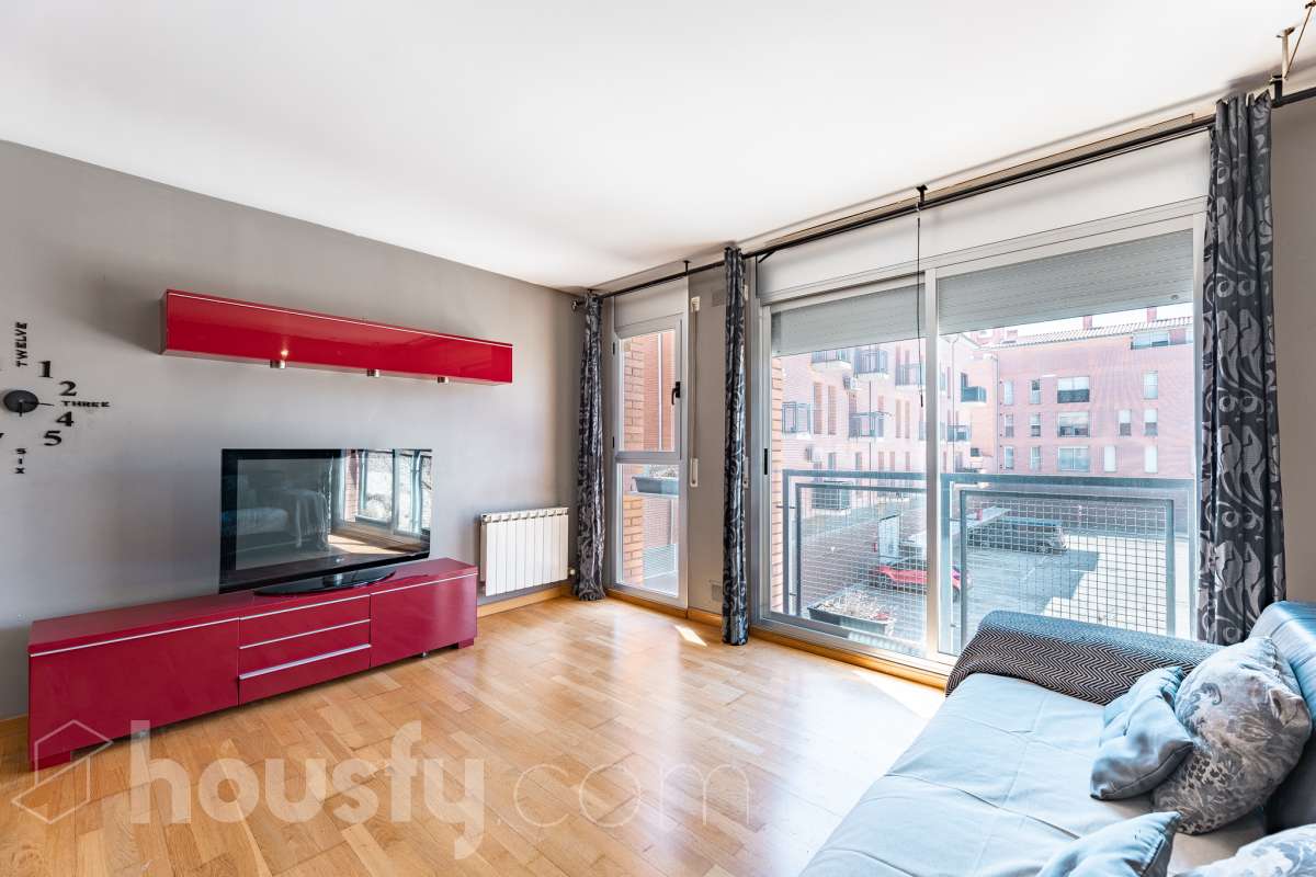 Piso en venta en CL Pirineo,  Sant Vicenç de Castellet-0