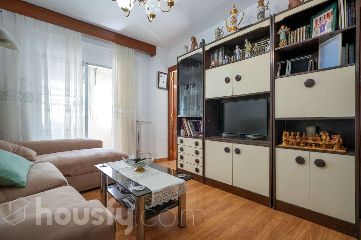 Piso en venta en Avenida de Carabanchel Alto, Carabanchel, Madrid-1