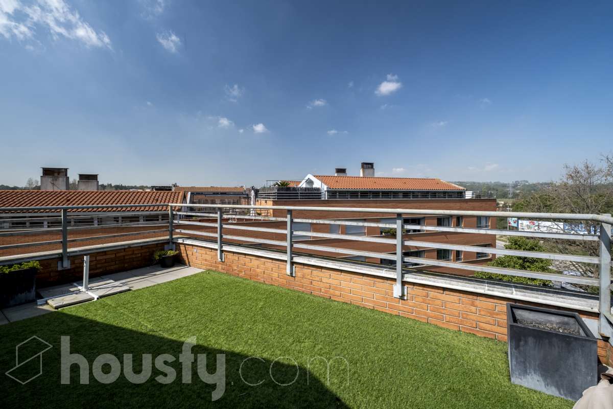 Dúplex en venta en Avinguda de les Roquetes,  Sant Cugat del Vallès-0