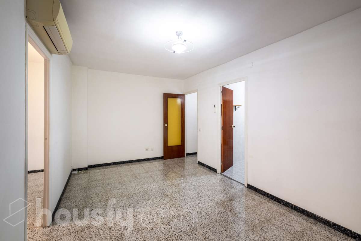 Piso en venta en Carrer de la Vinyeta,  L'Hospitalet de Llobregat-3