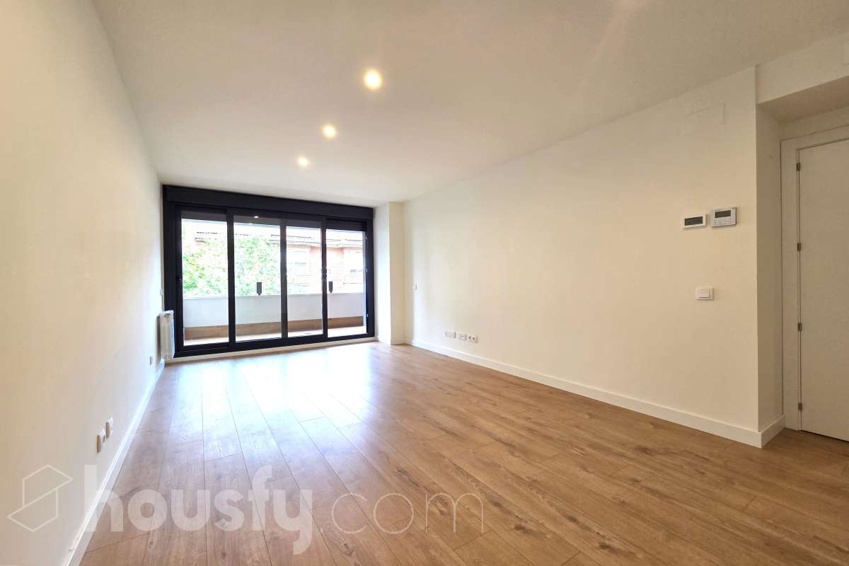 Piso en alquiler en Calle de Capri, San Blas, Madrid-2