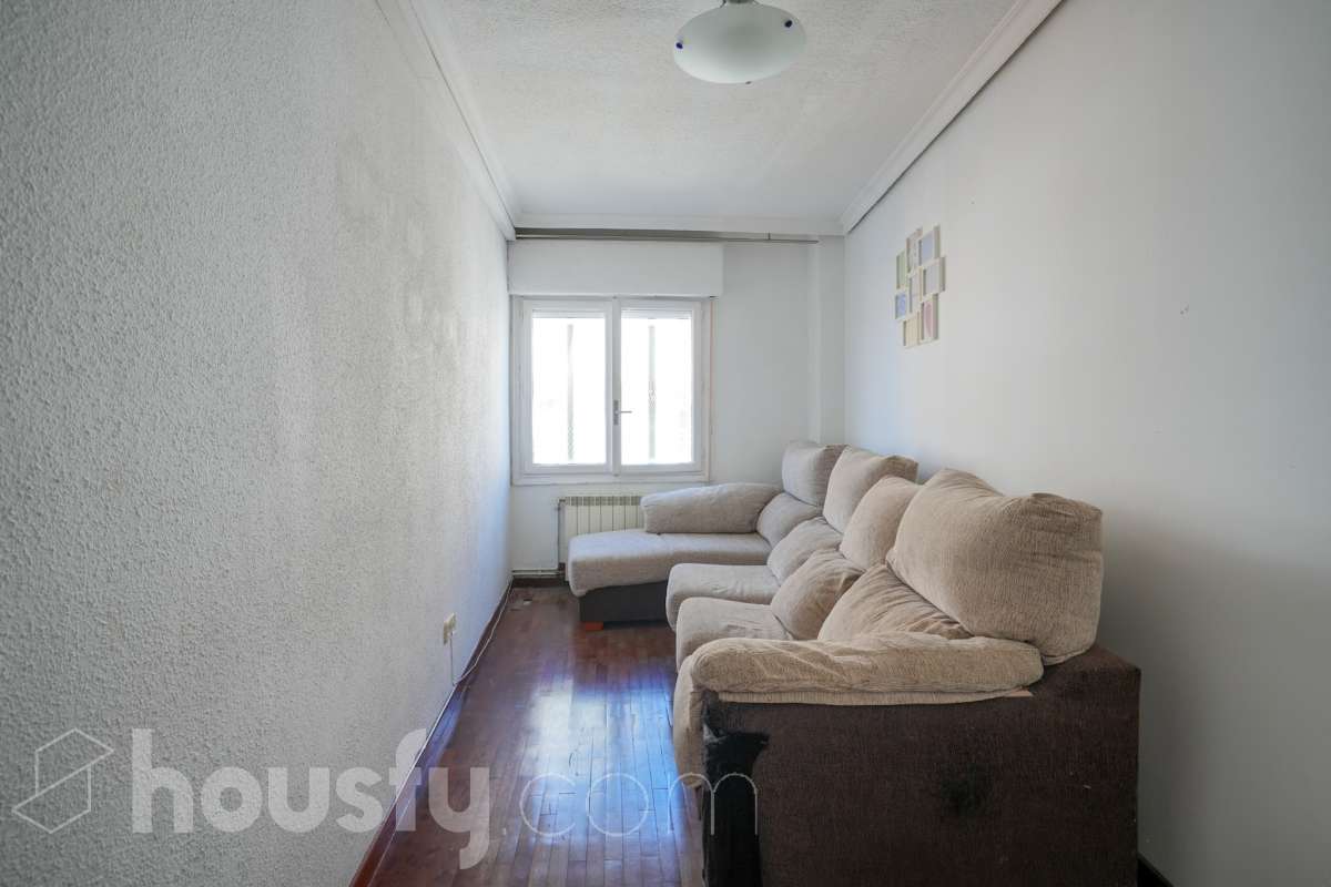 Piso en venta en CL. Capitan Blanco Argibay, Tetuán, Madrid-1