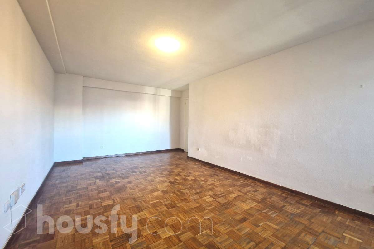 Piso en alquiler en Calle del Poeta Blas de Otero, Ciudad Lineal, Madrid-3