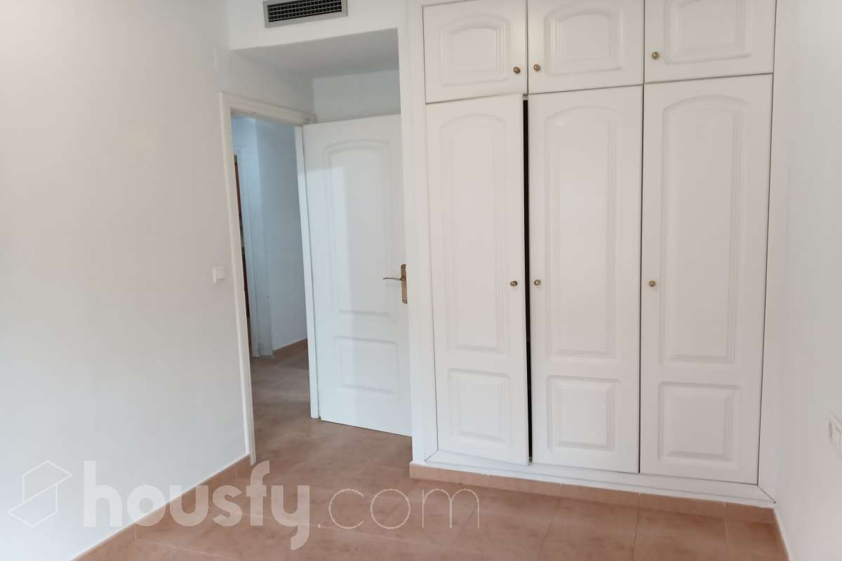 Bajo en alquiler en Calle La luna,  Denia-3