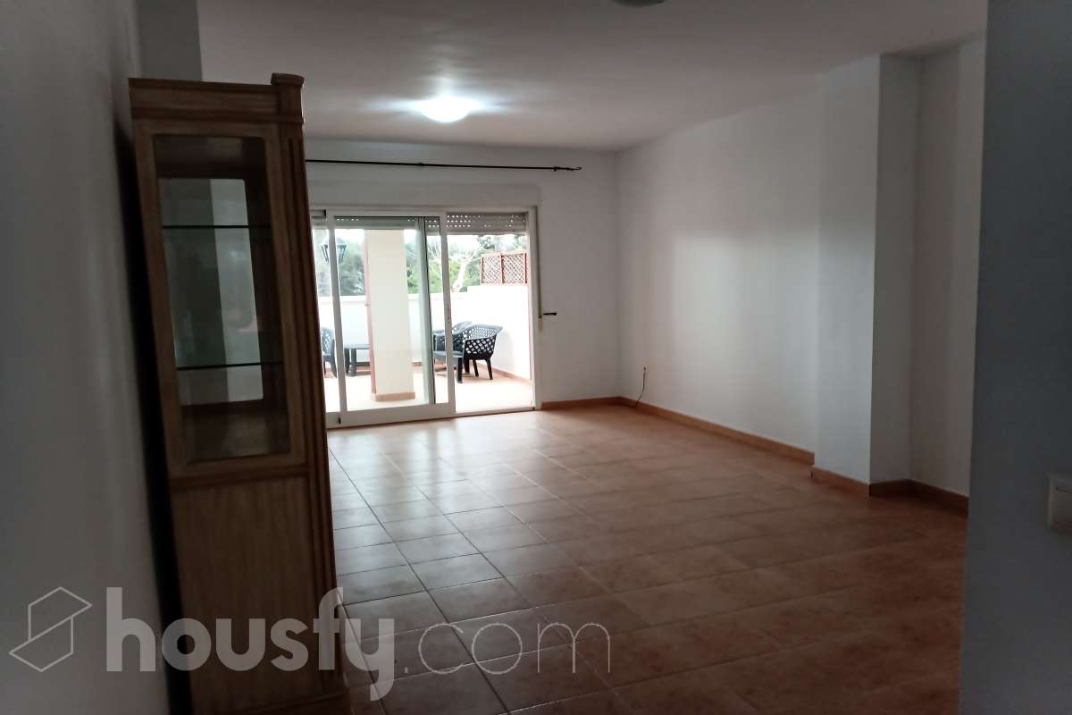 Bajo en alquiler en Calle La luna,  Denia-0