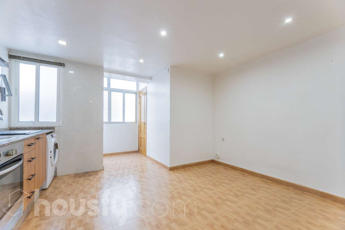 Piso en alquiler en Carrer del Túria, Extramurs, Valencia-1
