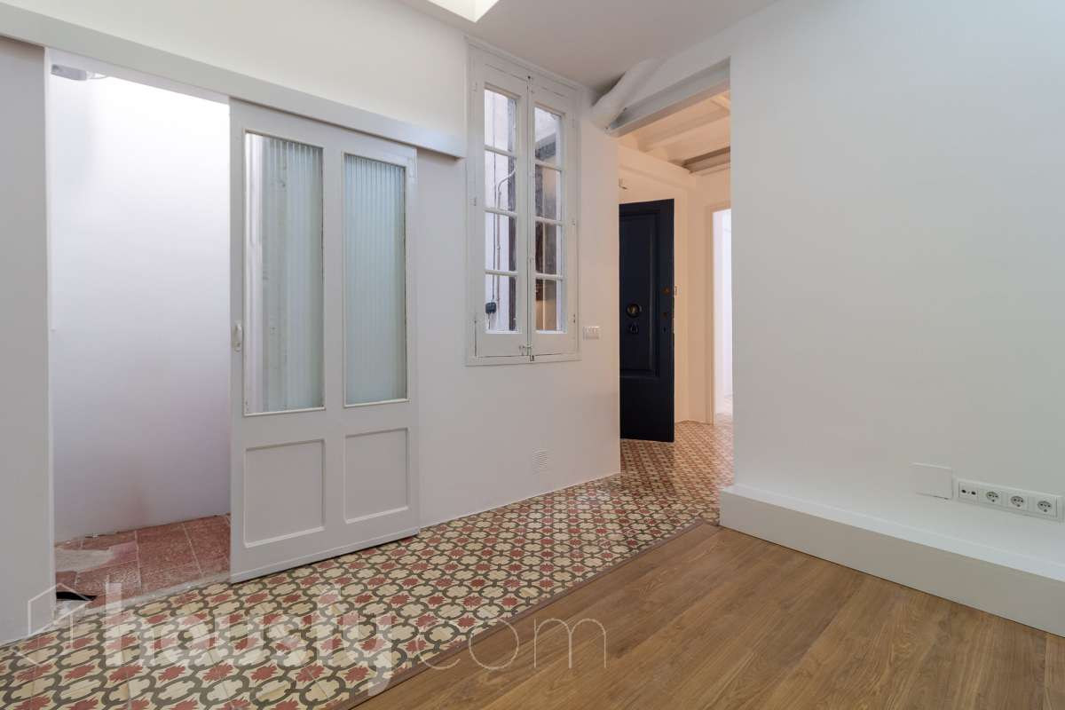 Piso en venta en Carrer de l'Aurora, Ciutat Vella, Barcelona-0