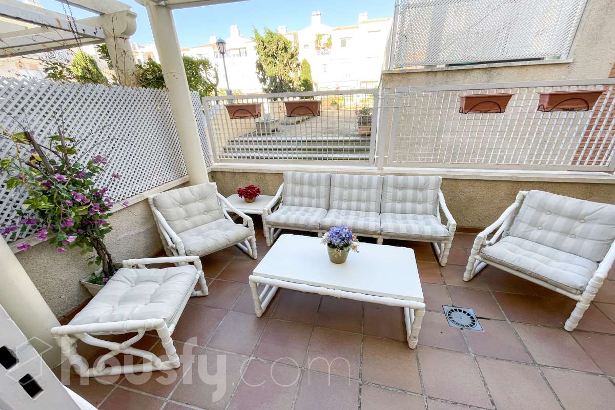 Casa en venta en Calle Maimónides,  Bormujos-0