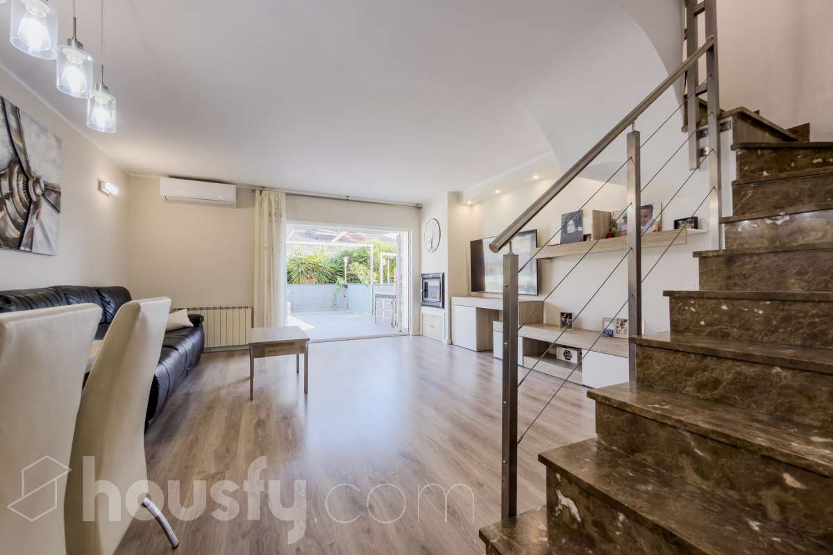 Casa en venta en AV PUIG CASTELLAR,  Santa Coloma de Gramenet-4