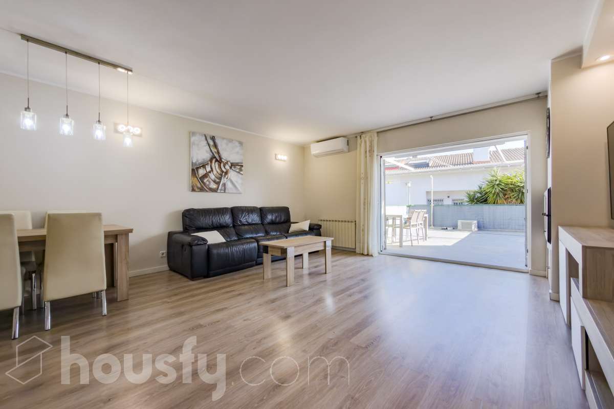 Casa en venta en AV PUIG CASTELLAR,  Santa Coloma de Gramenet-2