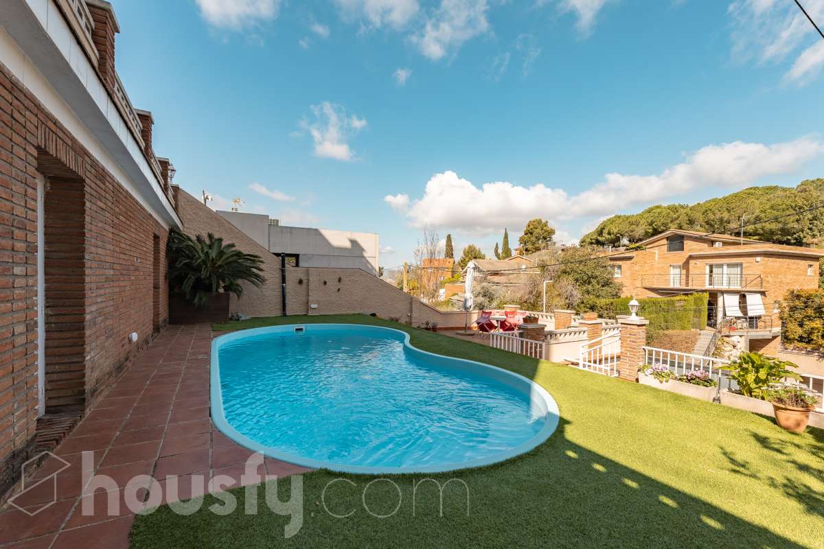 Piso en venta en CL BATISTA I ROCA,  Sant Just Desvern-1