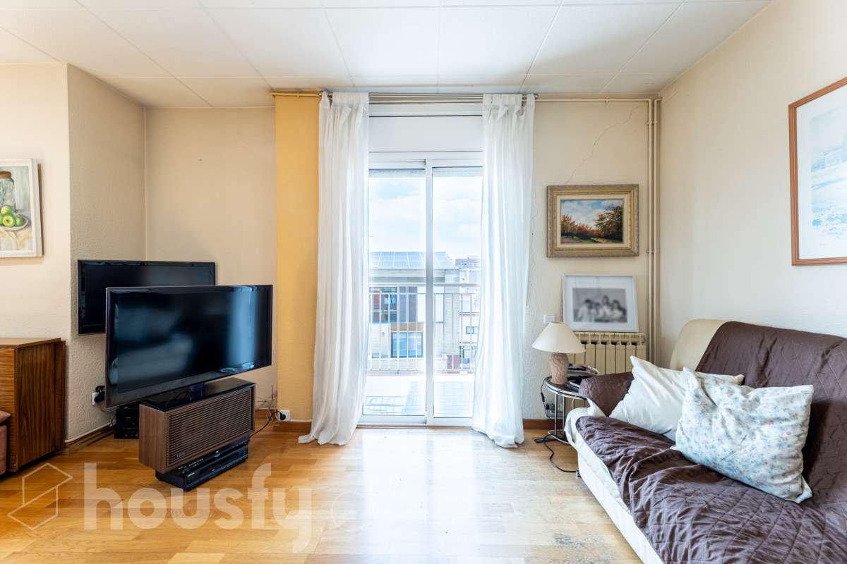 Piso en venta en CL CORONEL SANFELIU,  El Prat de Llobregat-3