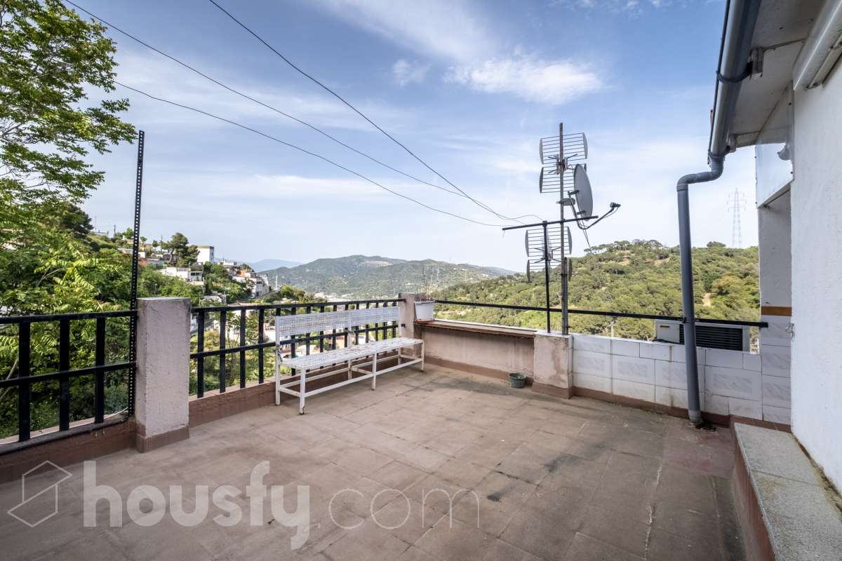 Piso en venta en Pasaje Pruit, Nou Barris, Barcelona-0