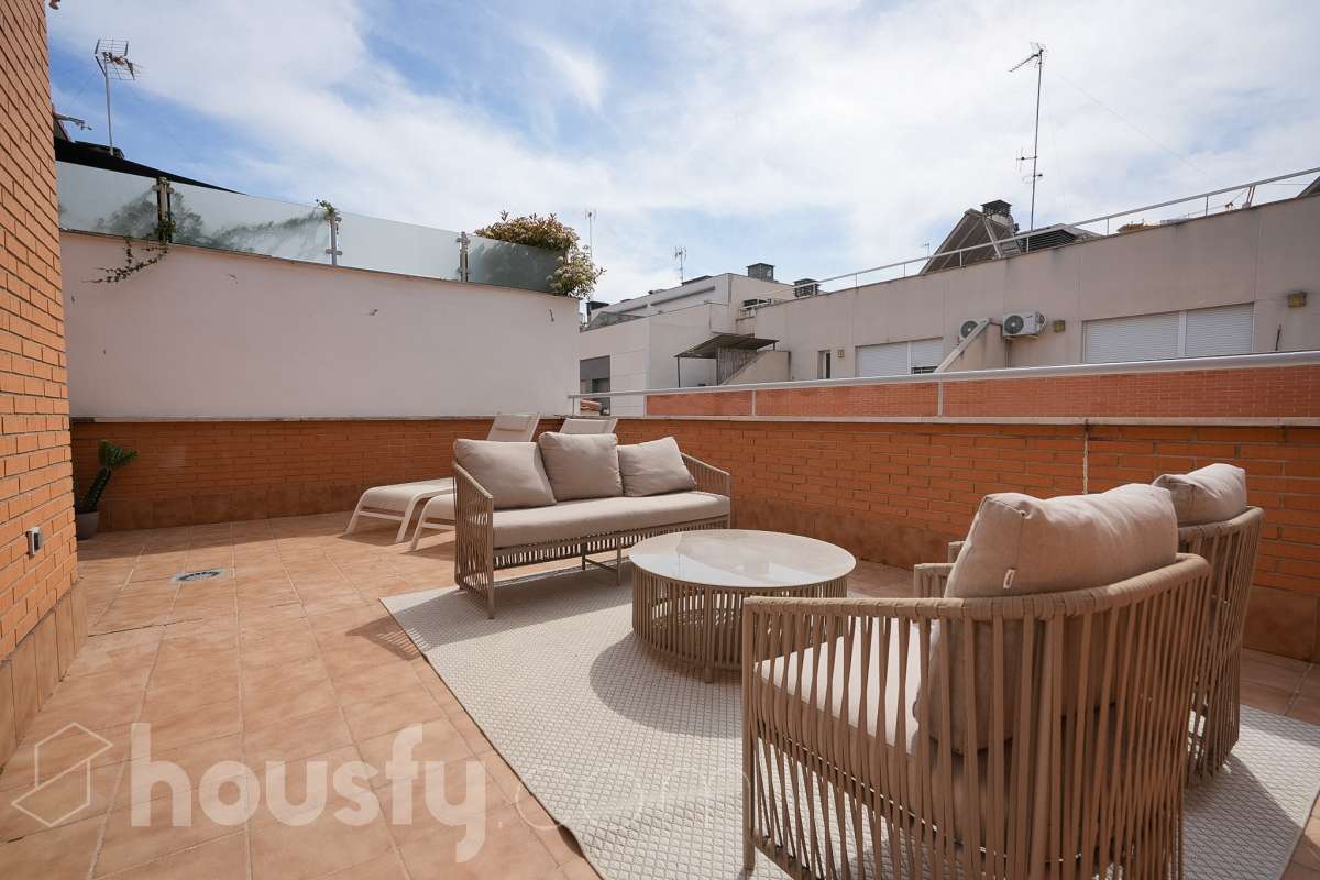 Piso en venta en Calle de Andrés Obispo, Hortaleza, Madrid-1