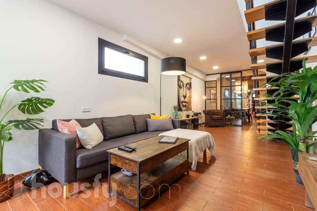 Piso en venta en CL TAPIOLES, Sants-Montjuïc, Barcelona-3