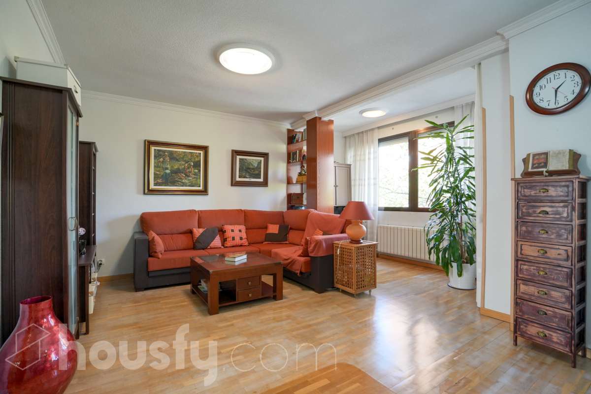 Piso en venta en Calle de Menasalbas, Villaverde, Madrid-1