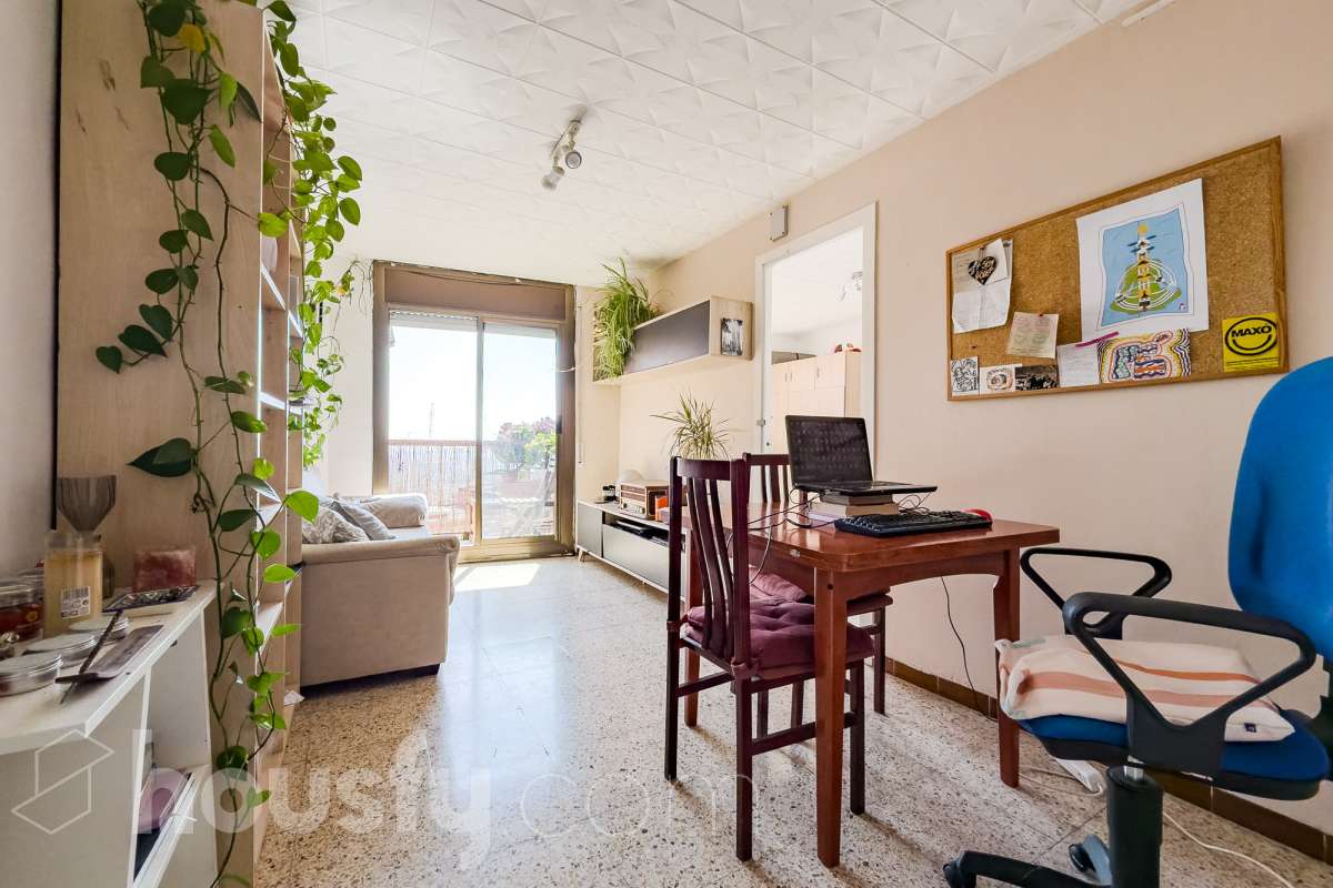 Piso en venta en Carrer de Rodrigo Caro, Nou Barris, Barcelona-3