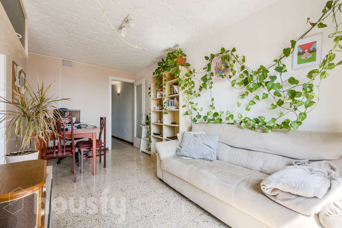 Piso en venta en Carrer de Rodrigo Caro, Nou Barris, Barcelona-4