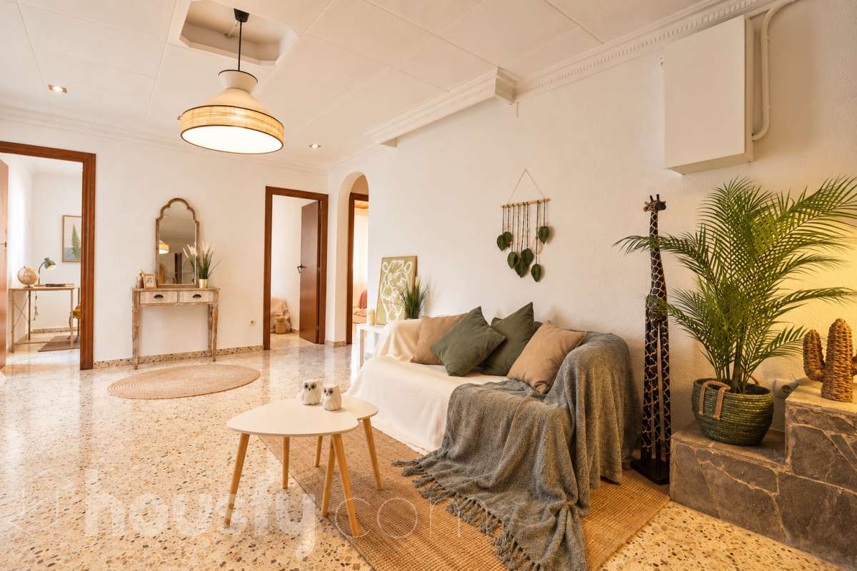 Piso en venta en Carrer de Bécquer,  Castelldefels-0