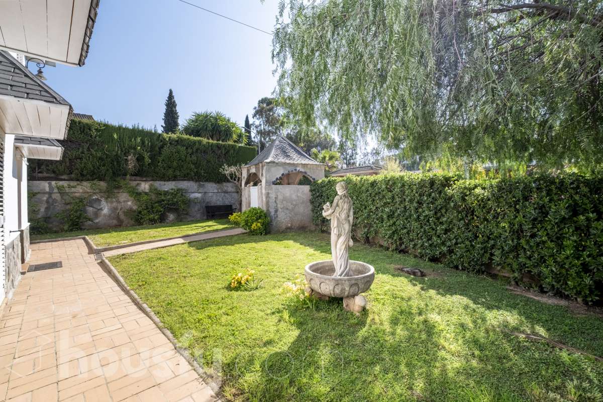 Casa en venta en Carrer Garbí,  Castellbisbal-2