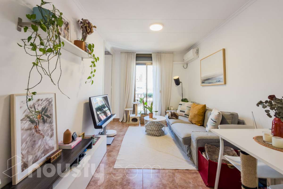 Piso en venta en Carrer de Bassegoda, Sants-Montjuïc, Barcelona-1