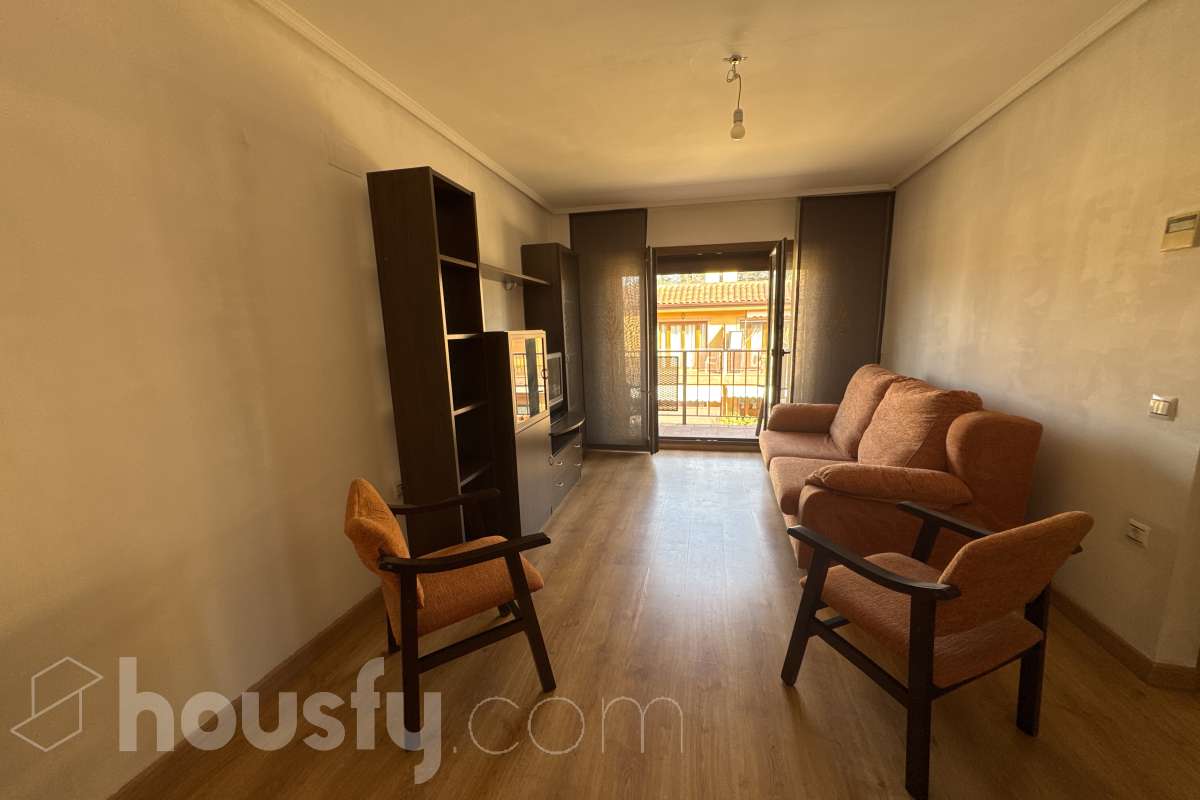 Piso en alquiler en Calle Anchuelo,  Villalbilla-1