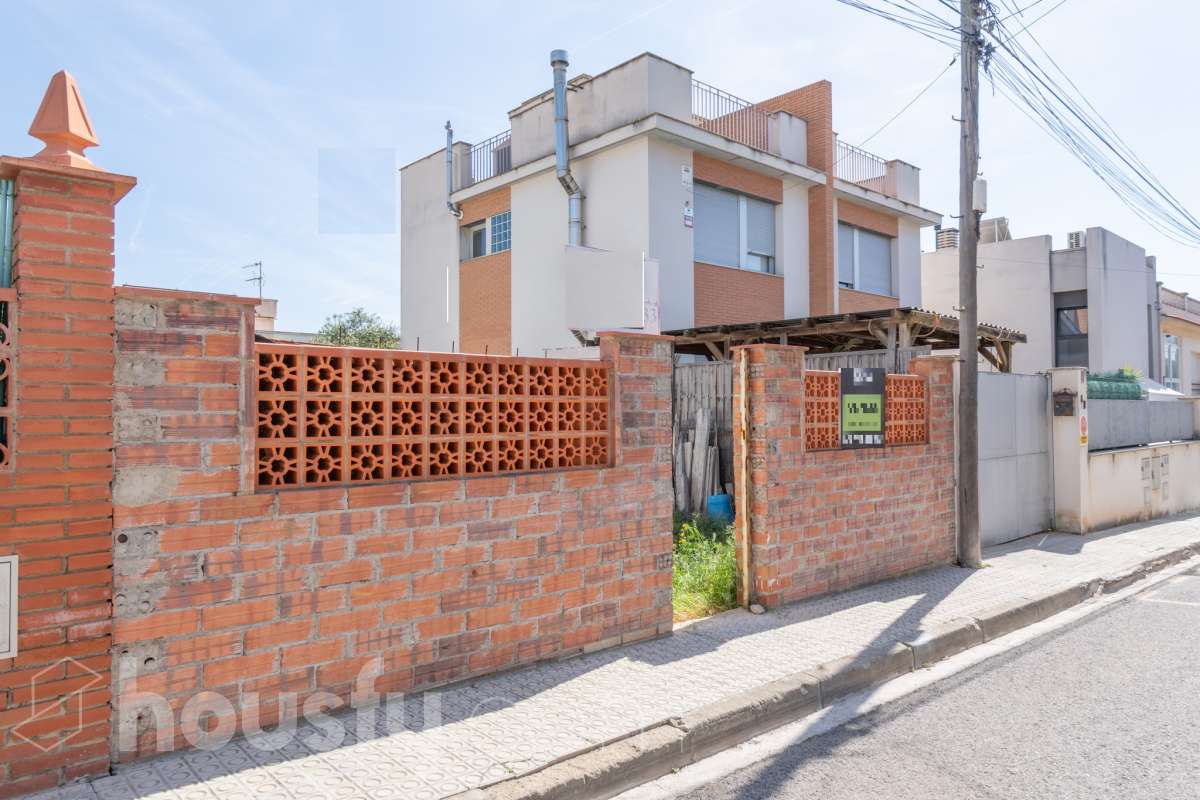 Solar en venta en CL JOHN LENNON,  Vilanova i la Geltrú-4