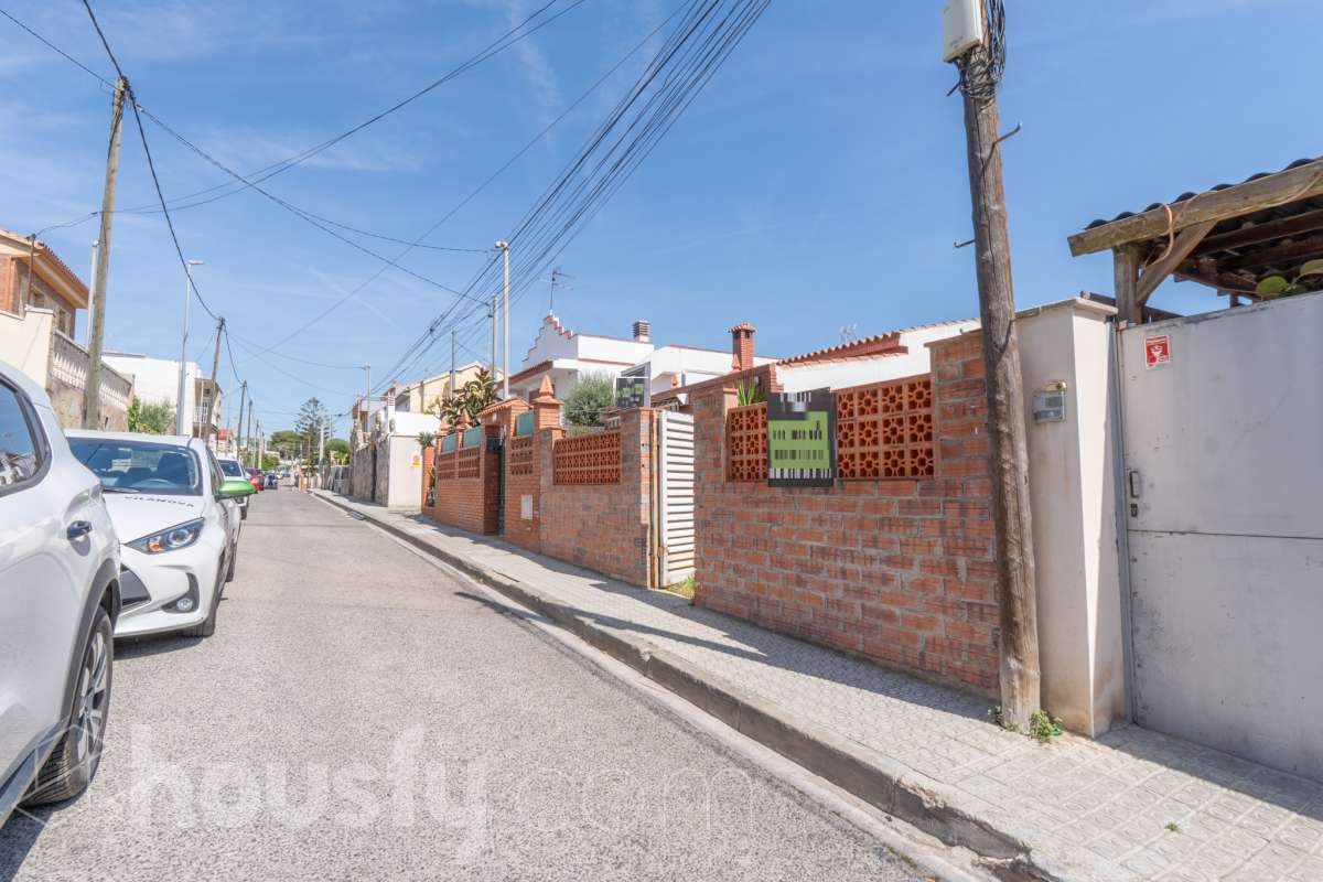 Solar en venta en CL JOHN LENNON,  Vilanova i la Geltrú-3