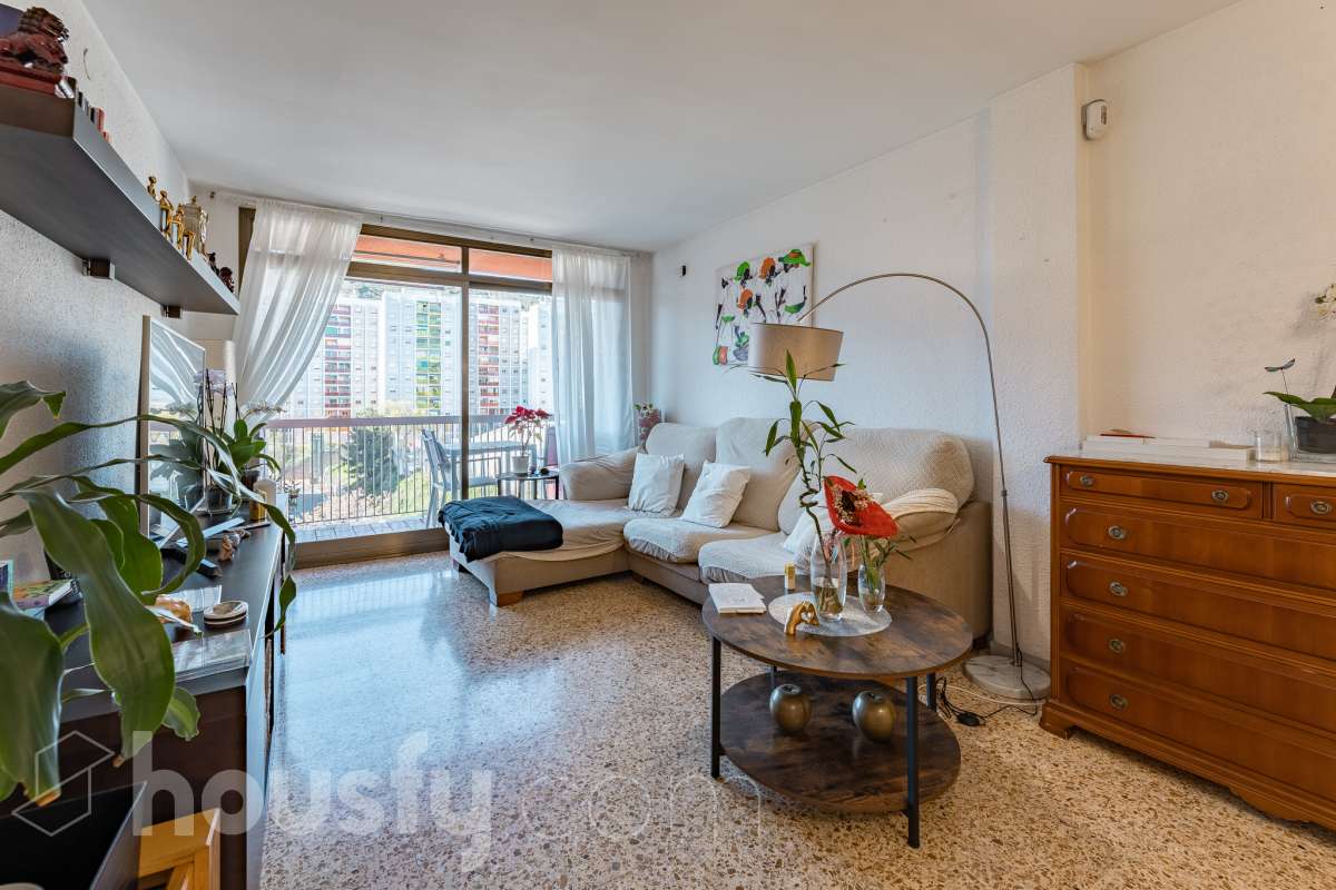 Piso en venta en Carrer d'Antonio Machado, Nou Barris, Barcelona-0