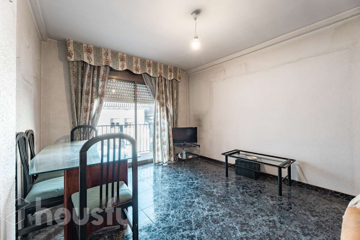 Piso en venta en CL BALMES,  Ripollet-2