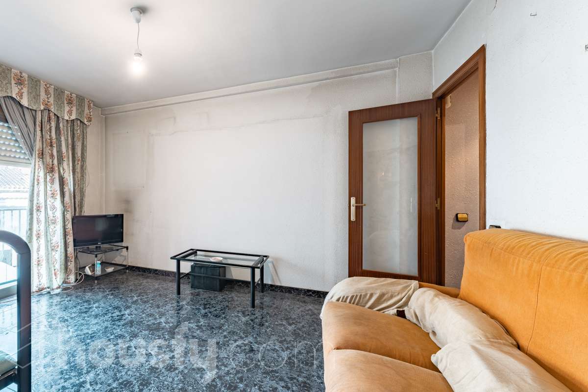 Piso en venta en CL BALMES,  Ripollet-4