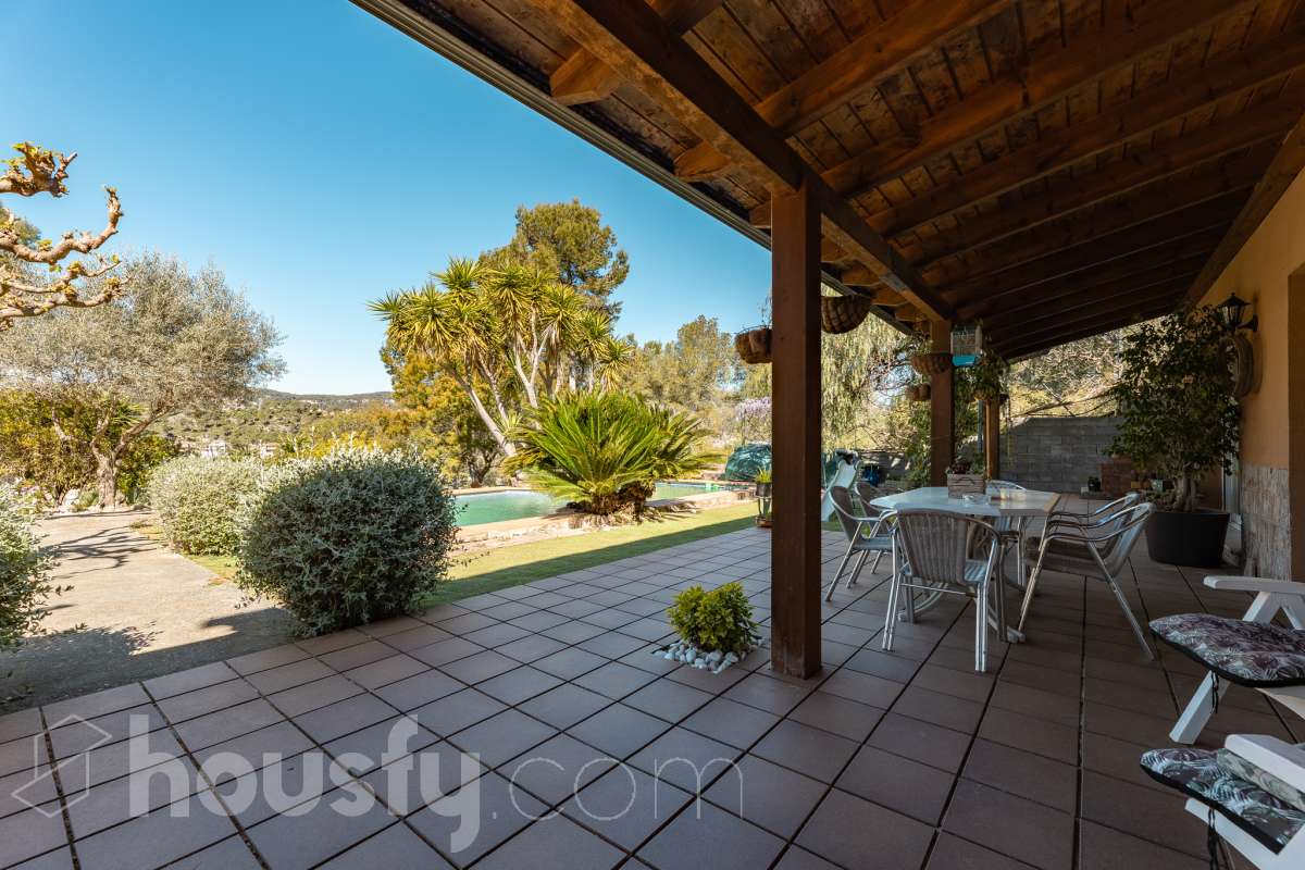 Casa en venta en Carrer Venècia,  Vallirana-2